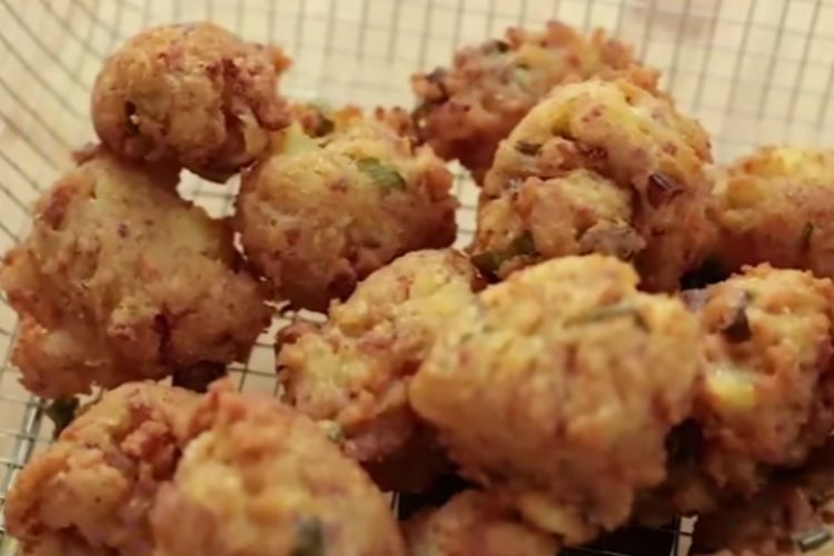 Resep Perkedel Kentang Kornet ala Chef Devina Hermawan: Krispi di Luar Lembut di Dalam!