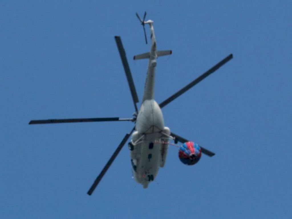 Breaking News: Helikopter Jatuh di Bali karena Terlilit Benang Layangan