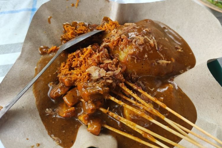 Pakai Taburan Rahasia Ini, Sate Padang di Muara Labuh Melegenda Selama 20 Tahun Lebih