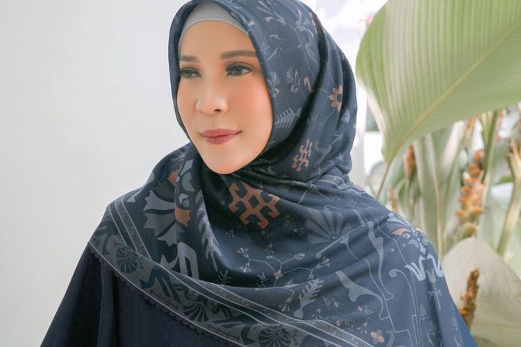 Fitri Tropica Bongkar Rahasia Tetap Eksis di Dunia Hiburan: Ikuti Jejak Andre Taulany