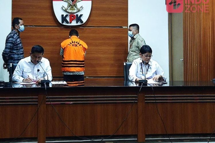 KPK Tahan Kontraktor Tersangka Korupsi Peningkatan Jalan Lingkar Bengkalis