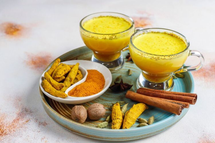 8 Manfaat Minum Jamu Bagi Kesehatan, Beda Tanaman Beda Khasiat!