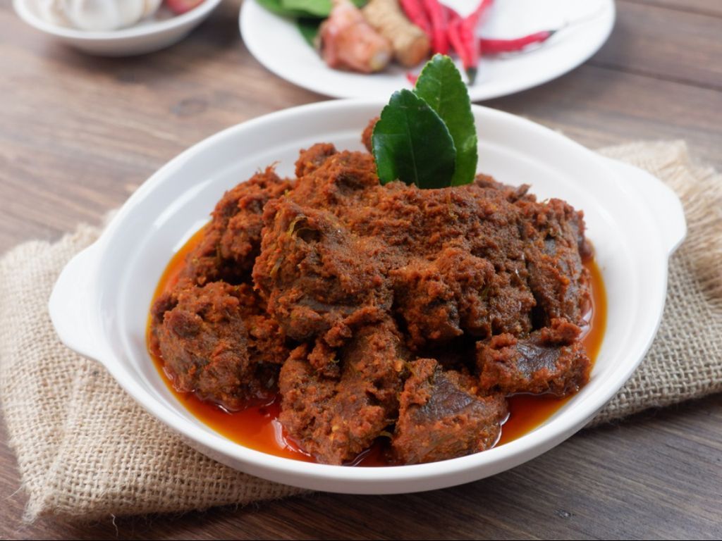 3 Makanan Khas Indonesia yang Sangat Terkenal di Dunia: Salah Satunya Sering Ditemui di Pinggir Jalan!