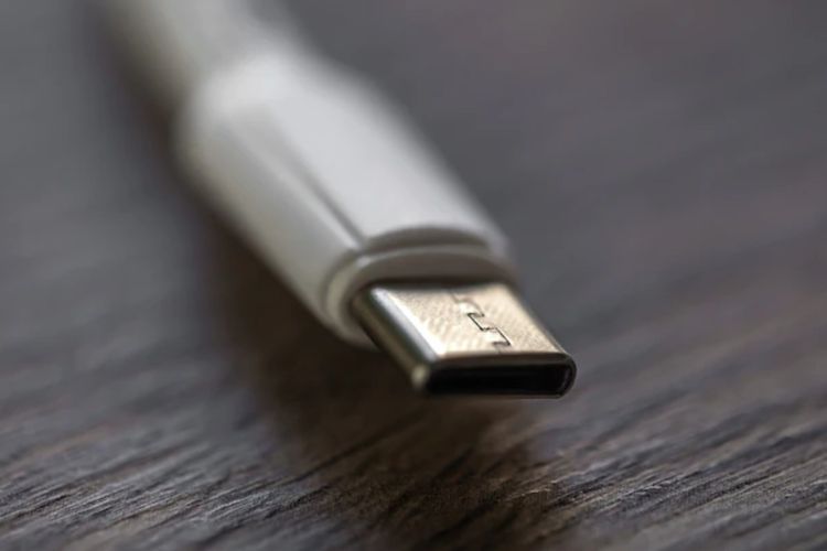 Resmi! Mulai 2024, Uni Eropa Jadikan USB Type-C Sebagai Pengisi Daya Umum