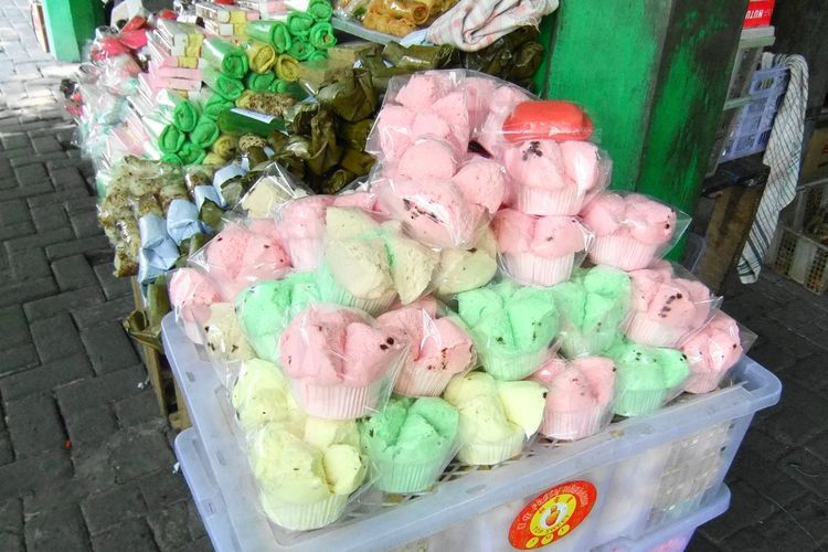 Resep Bolu Kukus Mekar, Jajanan Pasar Nikmat Pagi Hari!