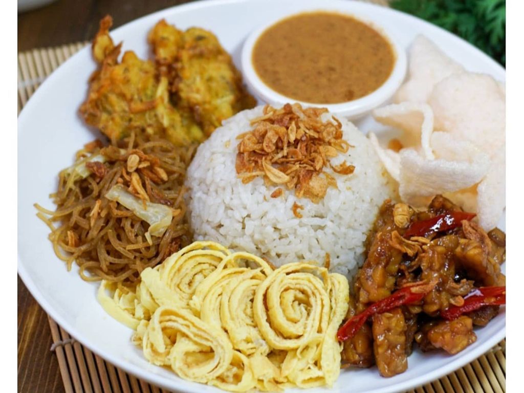 Resep Nasi Uduk Ala Rumahan: Cara dan Tips Mudah Membuatnya di Rumah!