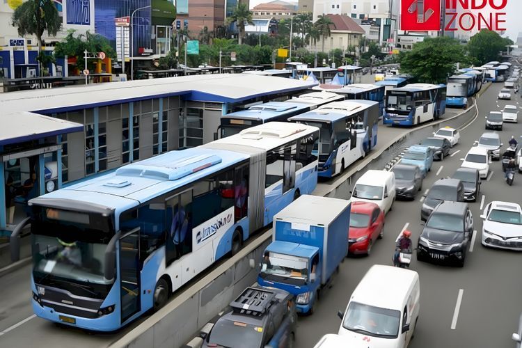 TransJakarta Beroperasi 24 Jam di Malam Tahun Baru 2023