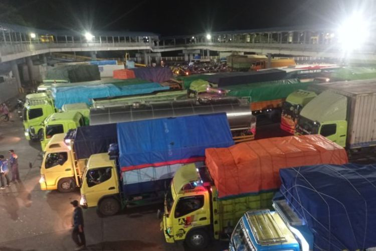 Mulai Besok, Selama Musim Nataru Korlantas Polri Larang Truk Tronton Beroperasi