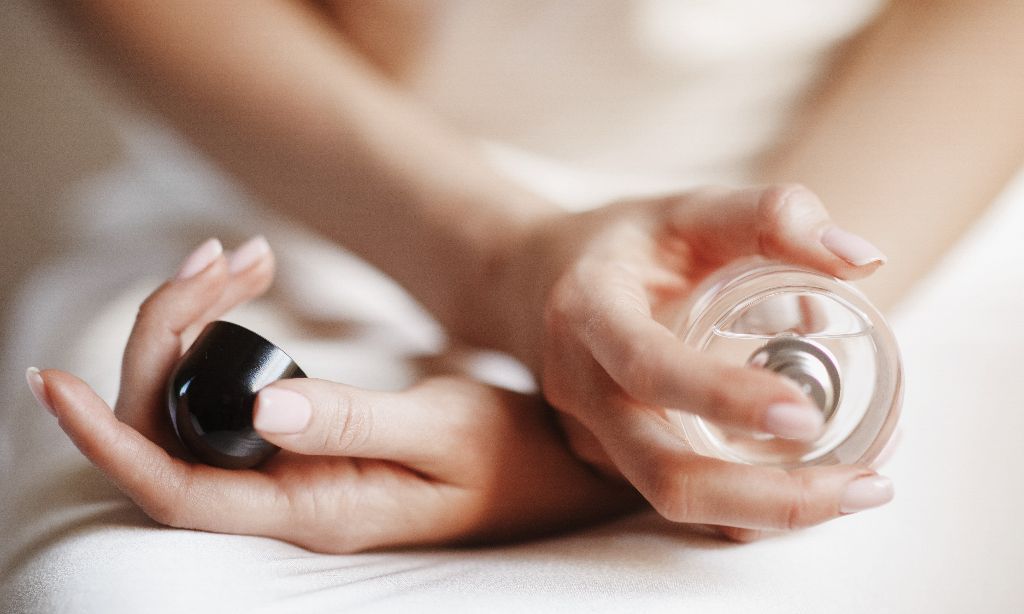 Perbedaan Parfum, Body Spray, Cologne dan Body Mist Apa Perbedaannya?