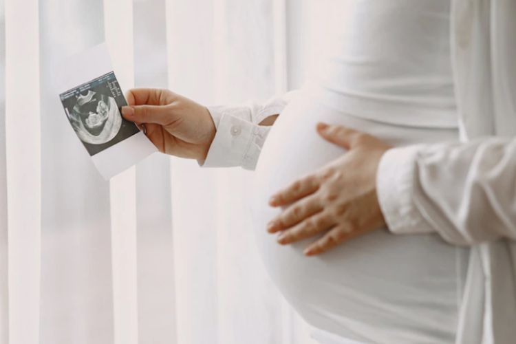 Hari Ibu, Waspadai Moms 76 Persen Ibu Meninggal saat Persalinan