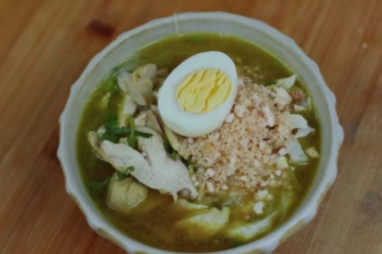 Recook Resep Soto Ayam Lamongan ala Chef Devina Hermawan, Koya Gurihnya Spesial!