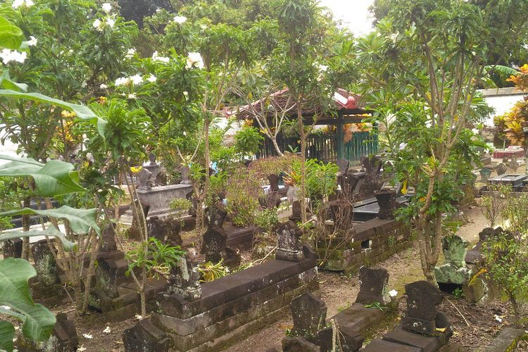 Ngeri! Mitos Pesawat Akan Jatuh Jika Berani Melintasi Makam Wotgaleh Yogyakarta 