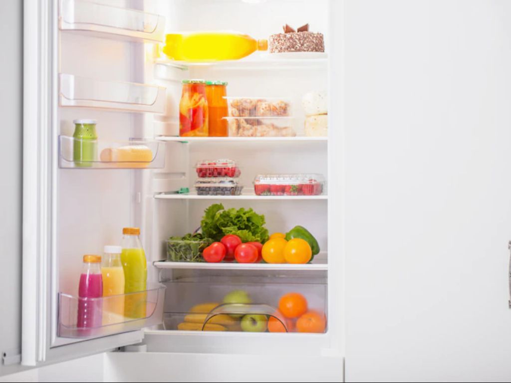 Selalu Penuh, Ini 5 Bahan Makanan yang Sebenarnya Tak Perlu Disimpan di Kulkas