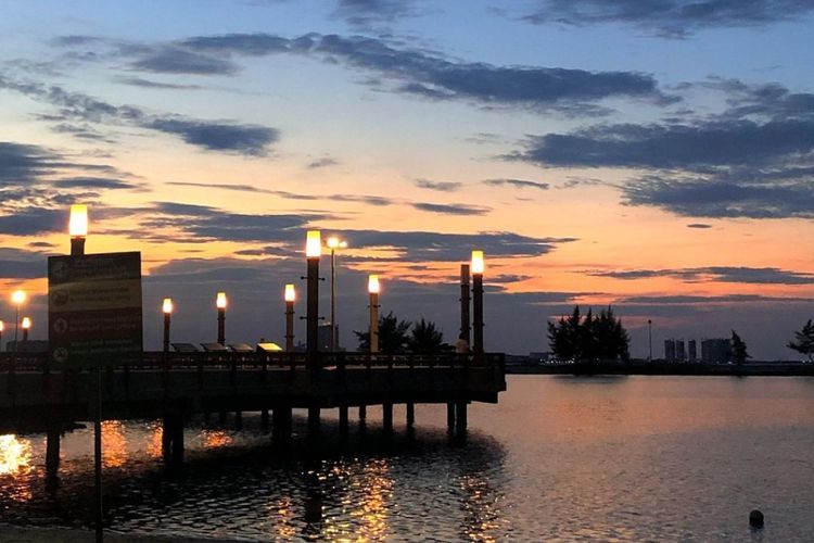 Asyik! Taman dan Pantai Ancol Sekarang Buka Sampai Jam 12 Malam