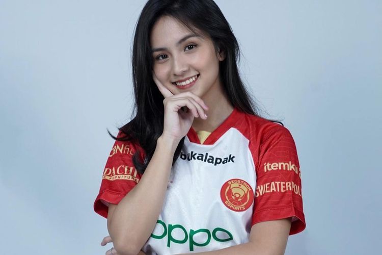 Profil Angie Marcheria, BA Bigetron Esports yang Senyumannya Bikin Baper Gamers!