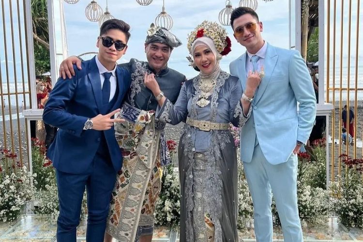 Video Ferry Irawan Nangis Minta Maaf ke Verrel dan Athalla Viral: Aktingnya Terlalu Lebay