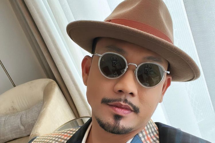 Punya Podcast Ternama, Denny Sumargo Rupanya Terinspirasi dari Deddy Corbuzier