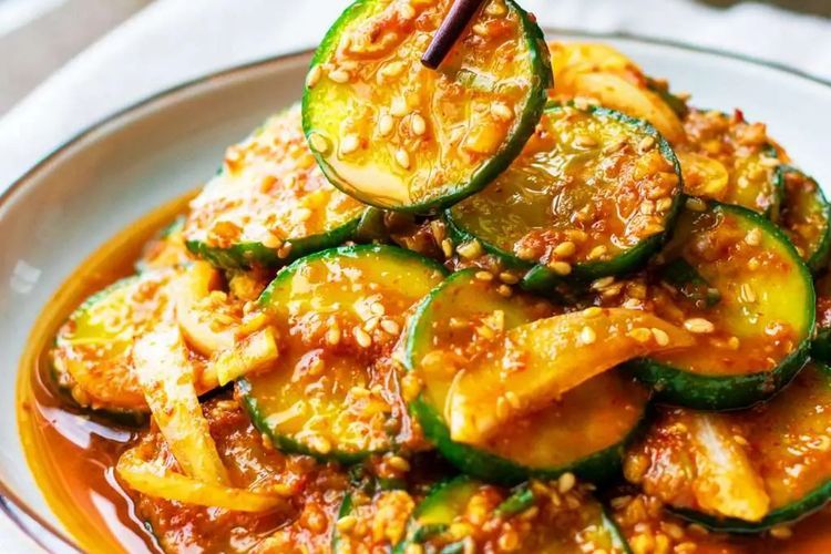 Resep Salad Timun Korea ala Putri Titian, Pedas Segar Bikin Ngiler