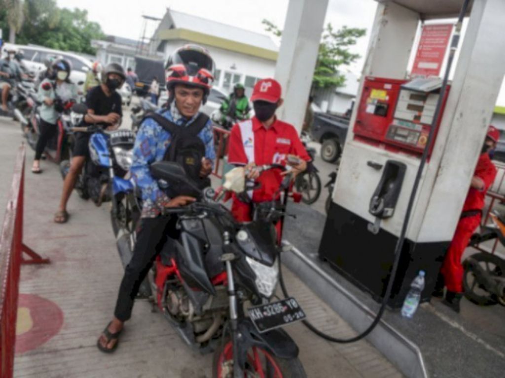 Menteri ESDM Menahan Harga BBM dan LPG Hingga Juni 2024 di Tengah Ketegangan Konflik Timur Tengah