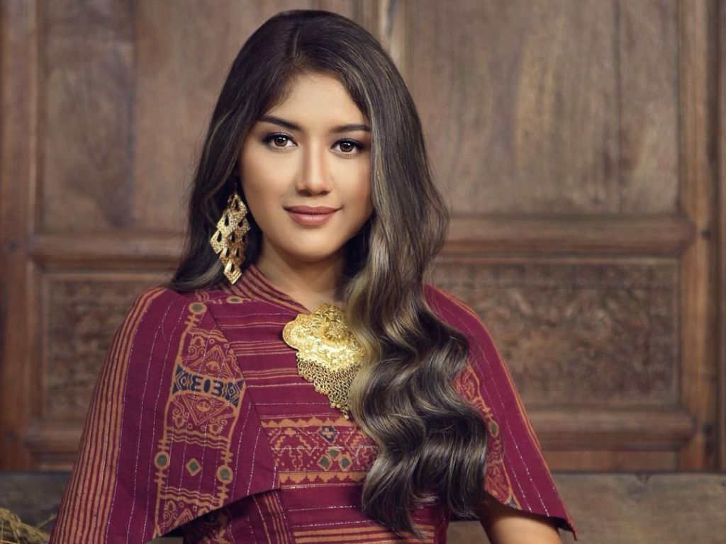 Profil Erina Gudono:  Istri Kaesang yang Menjadi Sorotan