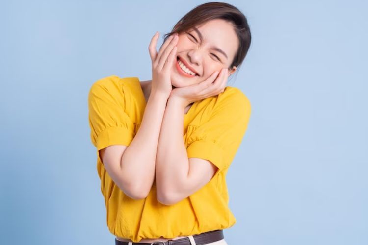 Studi Terbaru: Terlalu Banyak Senyum Ternyata Enggak Baik, Kok Gitu? 