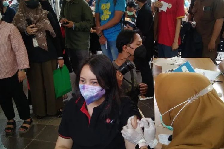 Penting! Pakar Saran Istirahat Cukup Setelah Vaksin Booster Kedua, Ini Alasannya