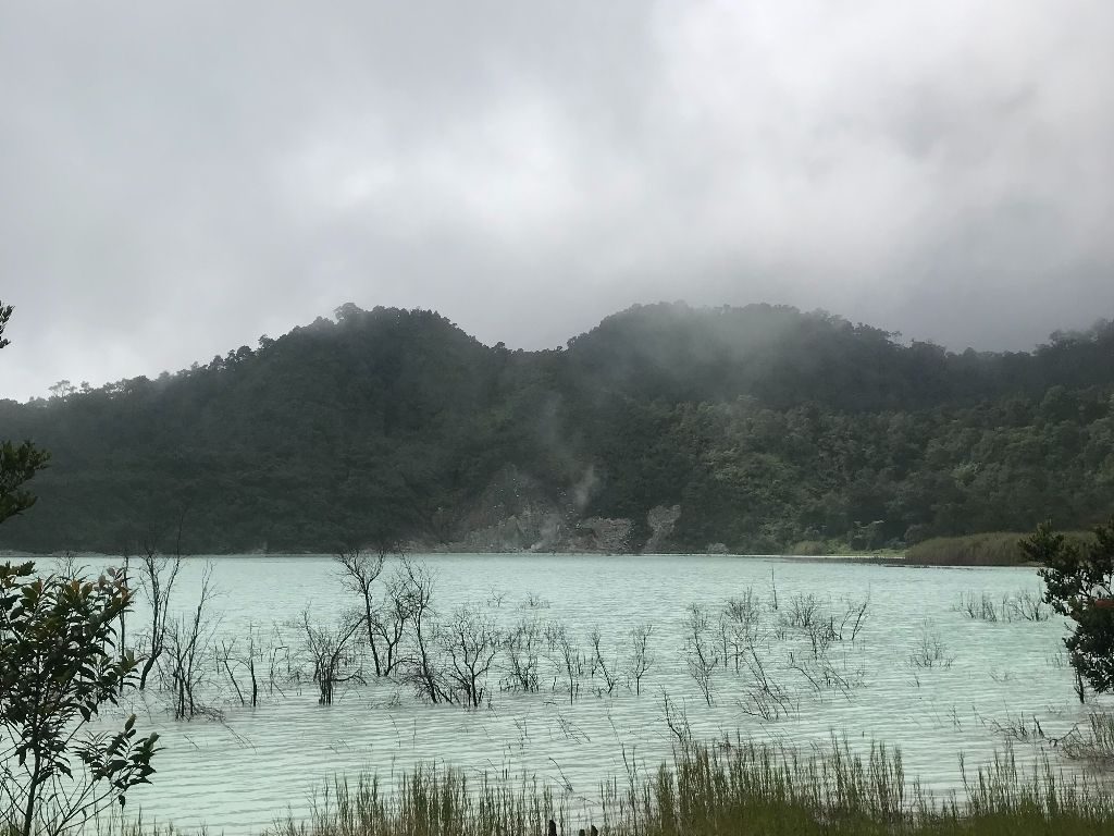 Modal Rp10 Ribu Bisa Berendam Air Hangat di Surga Tersembunyi Tanah Garut 