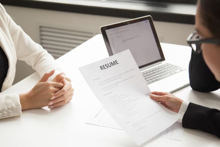 10 Etika Interview Kerja dengan Tepat, Jobseeker Simak!