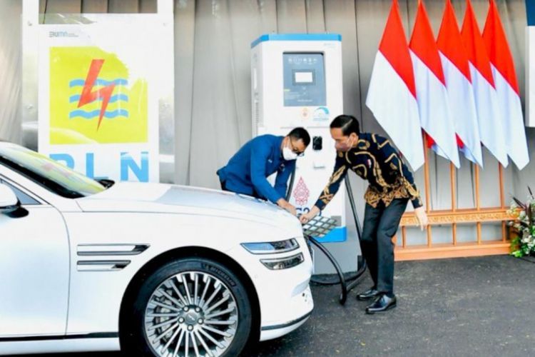 Presiden Jokowi Bicara Peluang Negara Lain Butuh Baterai Mobil Listrik Dari Indonesia
