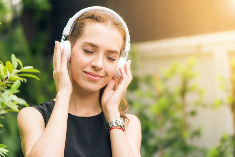 17 Lagu Barat Terpopuler Sepanjang Masa, Bikin Nostalgia!