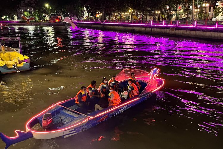 Bukan Dolly! Wisata Perahu Kalimas, Jadi Andalan Hiburan Malam Warga Surabaya Terbaru