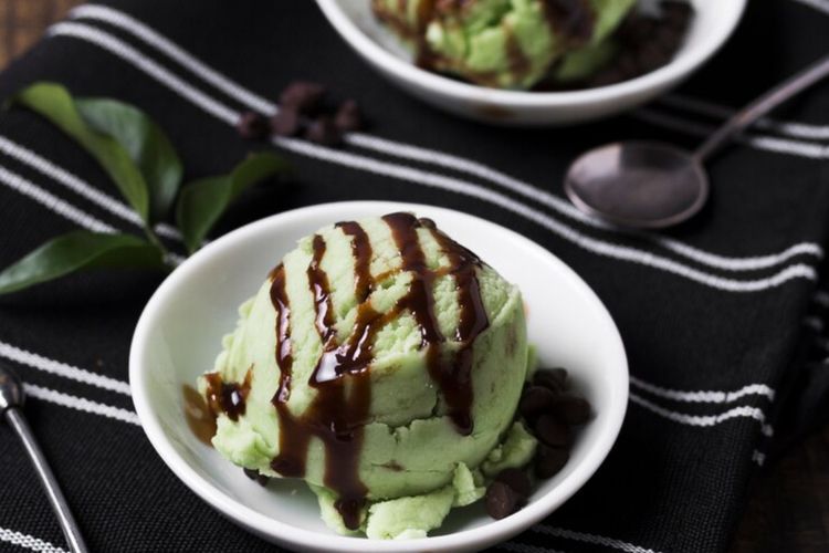 Resep Es Krim Alpukat Susu, Camilan Segar dan Sehat!
