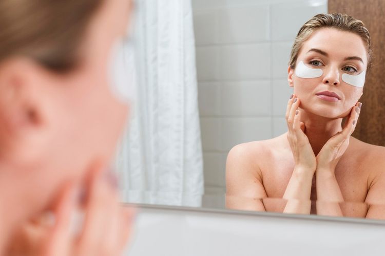 4 Tips Perawatan Kulit Wajah Basic Buat Kamu yang Mageran, Apa Aja?