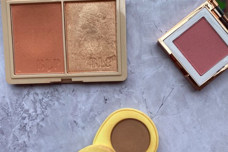 Tips Makeup Anti Longsor untuk Kulit Berminyak, Jadi Awet dan Glowing!