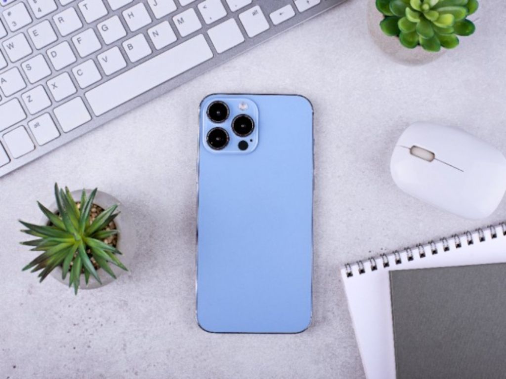 Rumor: iPhone 15 Bakal Punya Sensor Kamera 4 Kali Lebih Besar dari iPhone 14