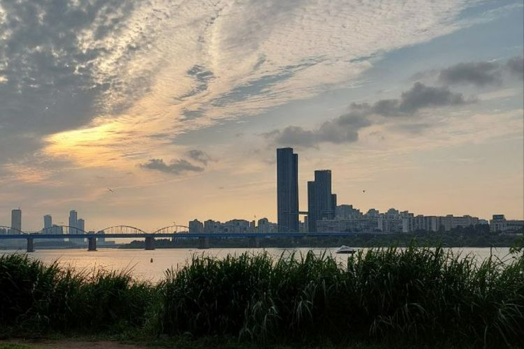 Sering Jadi Tempat Bunuh Diri, Ini Fakta Sungai Han Korea yang Romantis dan Gratis