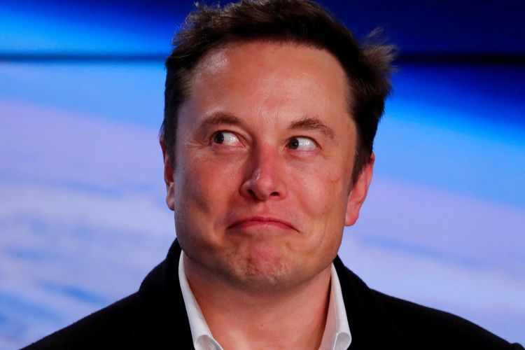 Elon Musk Ngebet Beli Manchester United: Twitter, Tesla, dan SpaceX Terlupakan?