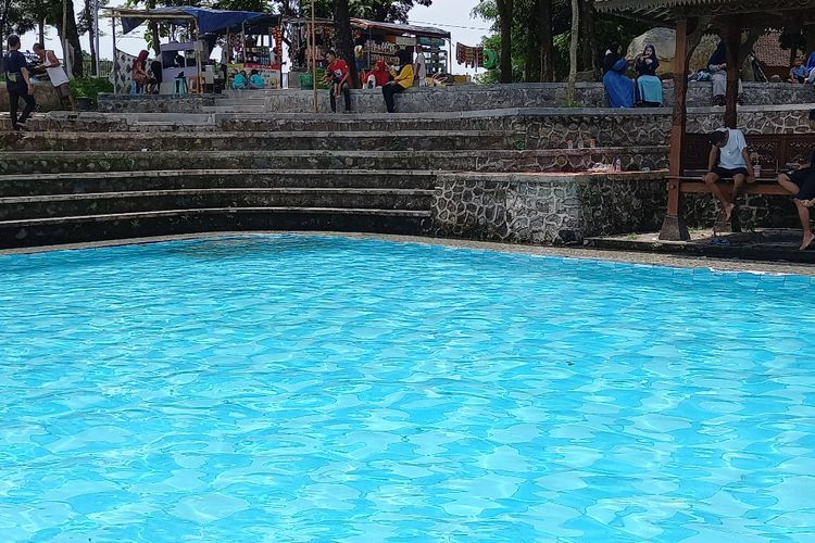 Umbul Nilo: Kolam Renang Jernih dari Mata Air Asli Pegunungan, Airnya Bisa Diminum?