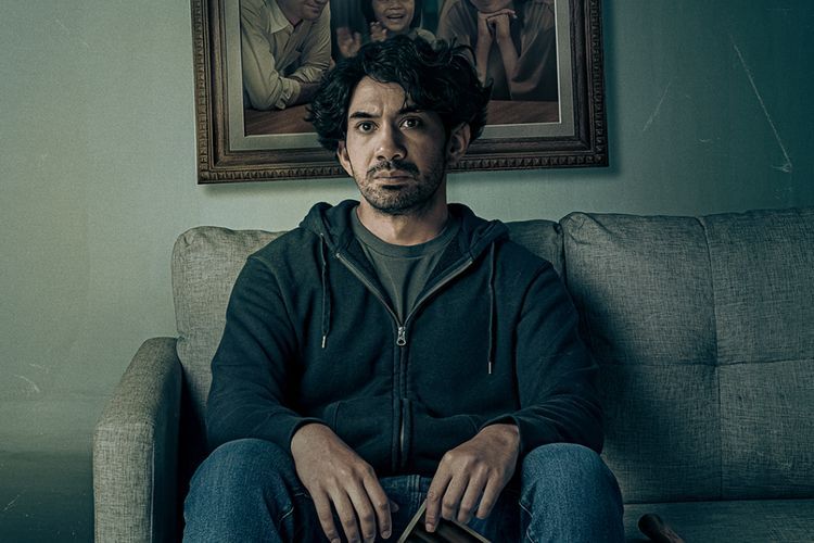 Reza Rahadian Dinilai Pantas Dapat Piala Oscar Berkat Aktingnya di Film 