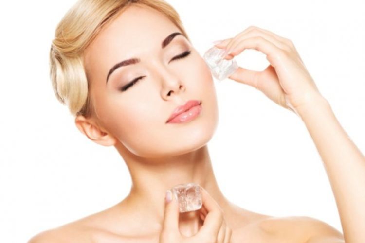 Benarkah Es Batu Punya Bisa Bikin Muka Glowing dan Atasi Jerawat? Simak Nih Manfaatnya!
