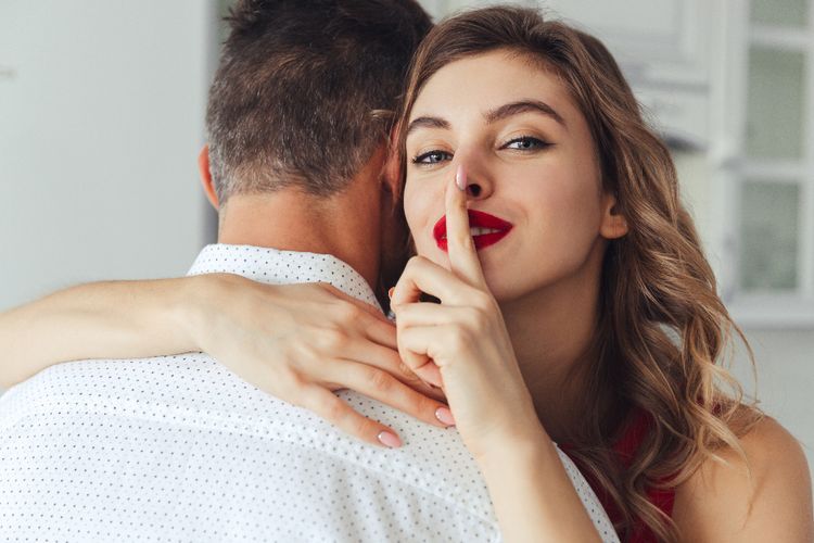 China Bikin Perangkat Ciuman Jarak Jauh, Cocok Banget Buat Jomblo dan Pejuang LDR!