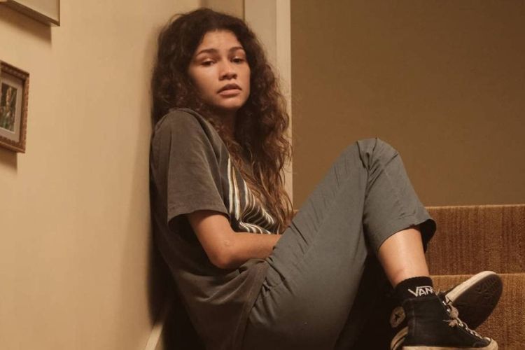 Zendaya Dilaporkan Digaji Rp15 Miliar per Episode untuk Musim Ketiga Euphoria