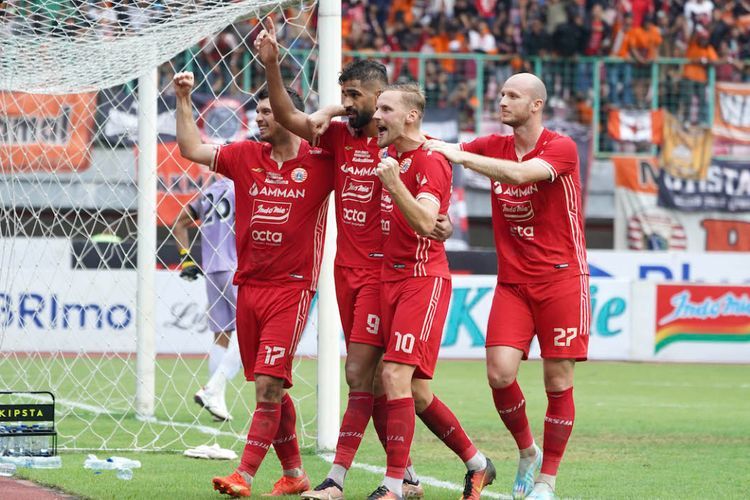Cocoklogi Klasemen Sementara Liga 1 dan Premier League: Persija dan MU Mirip Banget!