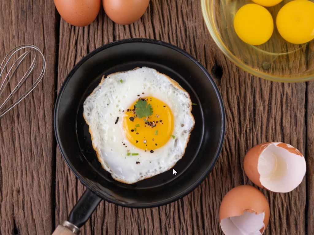 Meski Flu Burung Merebak, Ini Alasan Masyarakat Enggak Perlu Takut Makan Ayam dan Telur
