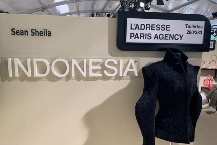 Bangga! 6 Brand Fashion Lokal Bakal Tampil di Paris Fashion Week 2023