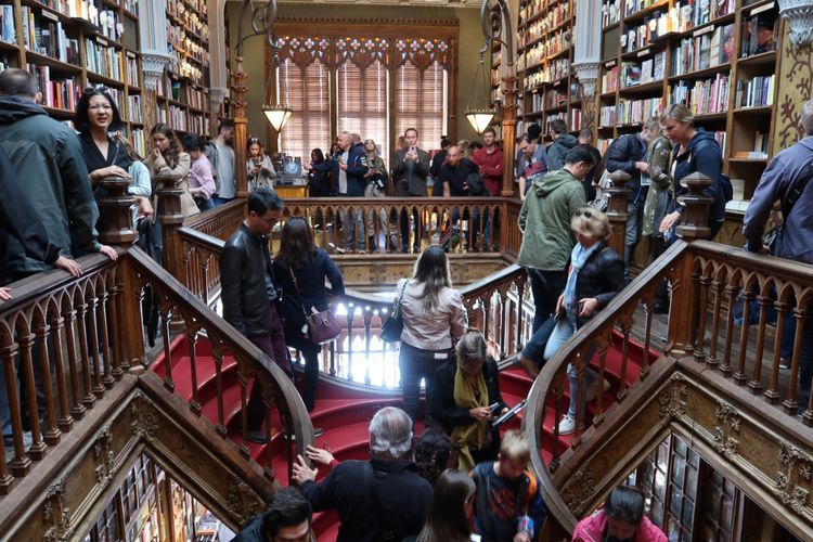 Livraria Lello: Toko Buku yang Jadi Inspirasi J.K. Rowling, Pecinta Harry Potter Merapat!