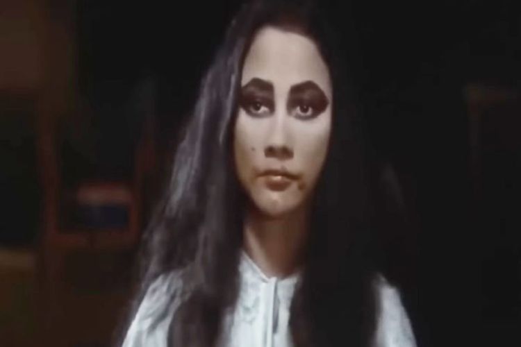 Kisah Hidup Suzanna, Ratu Horor Indonesia yang Kematian dan Batu Nisannya Penuh Misteri