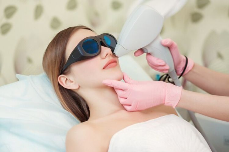 Fakta dan Mitos soal Perawatan Kulit dengan Laser, Cek Dulu Yuk