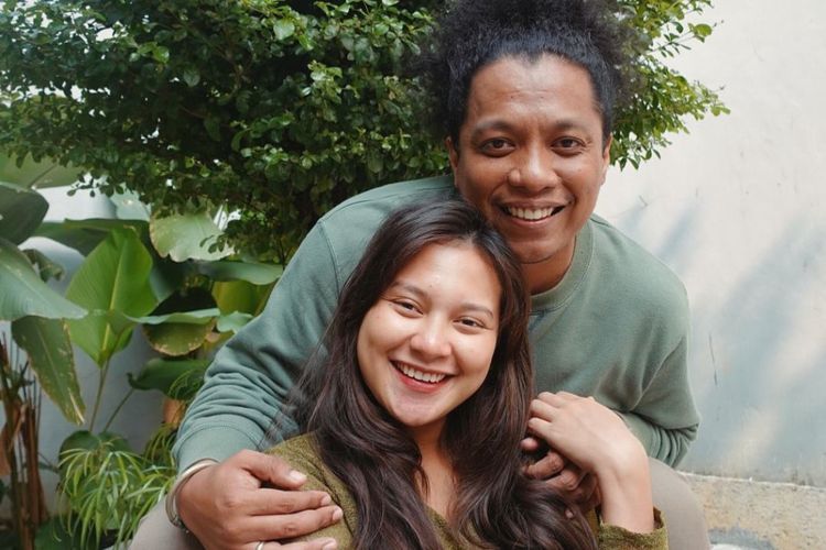 Mertua Anggap Musuh, Arie Kriting Pamer Kebahagiaan Bangun Rumah untuk Indah Permatasari