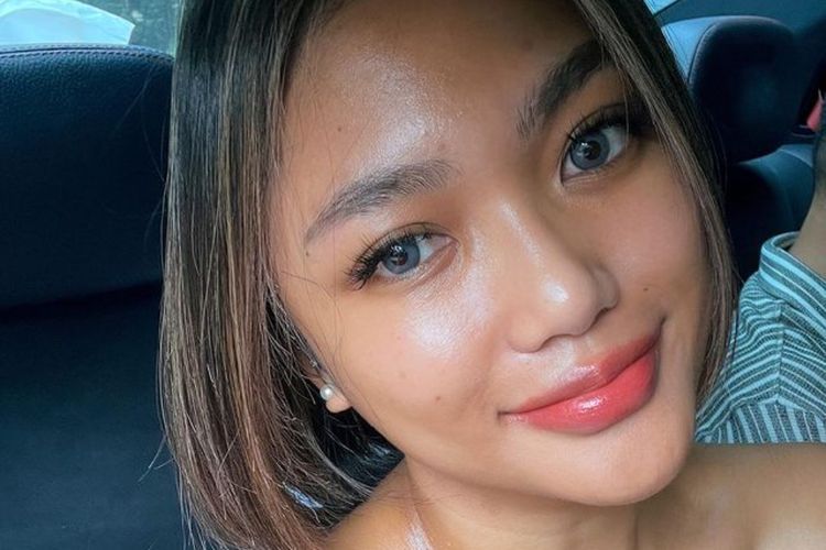 Marion Jola Rayakan Women's Day Kerja Seharian Tanpa Makeup: Nyaman Pamer Bekas Jerawat